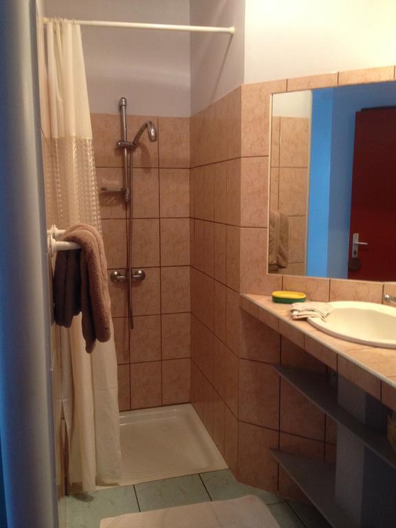 Pinpin D'Amour Basse Vallee Номер фото